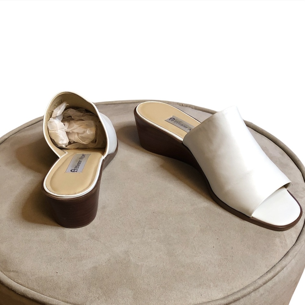 ETIENNE AIGNER, Brand NEW without tags, size 10, White Leather Sandals.